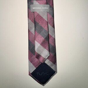 michael kors tie silk PLAID red/black/gray Business Casual